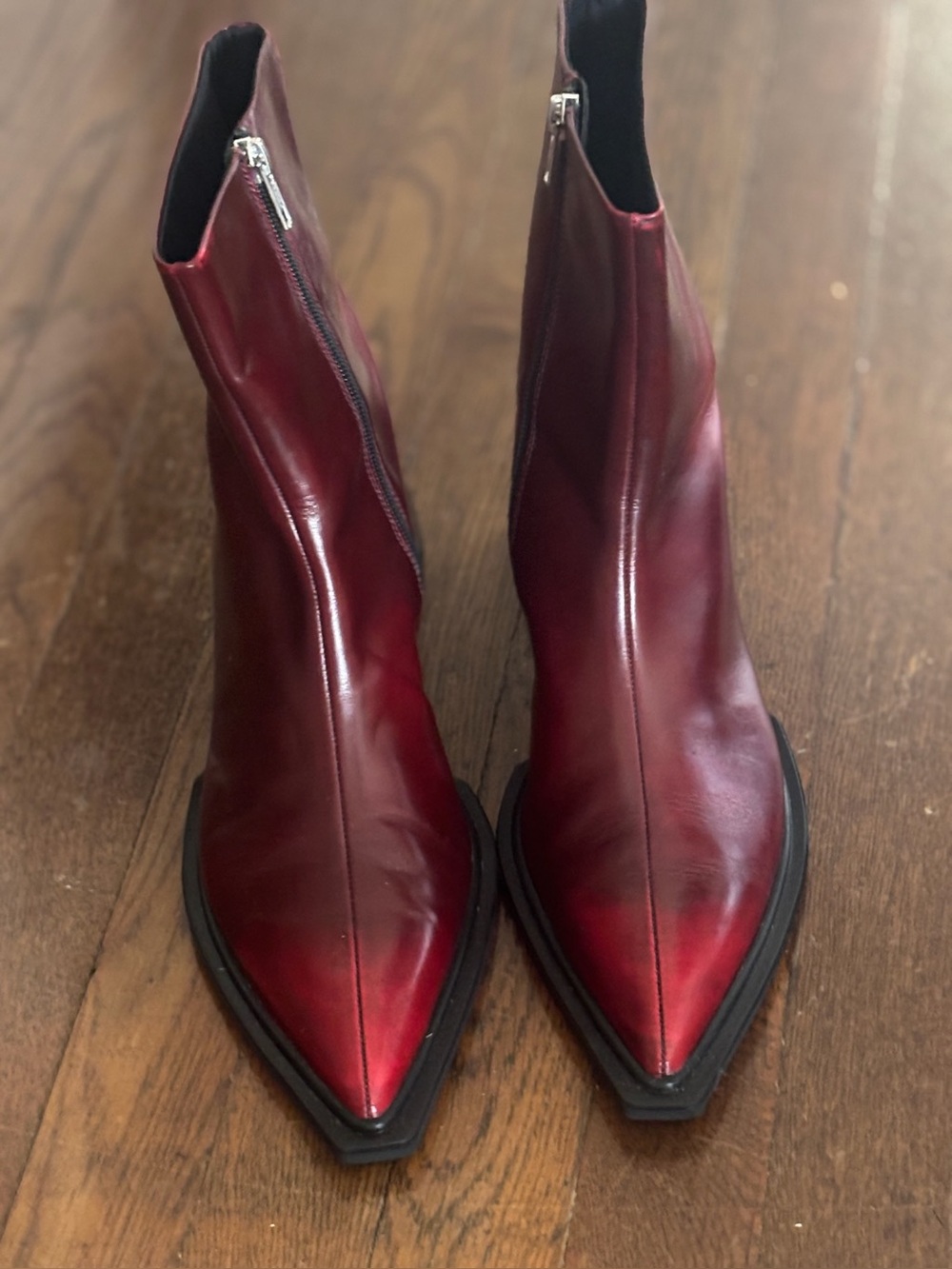 Vagabond Pointed Leather Ankle Boots in Burgundy